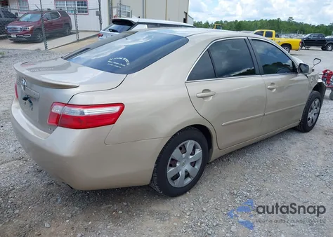 2009 Toyota Camry Le z USA, uszkodzony, nr VIN 4T1BE46K09U839190